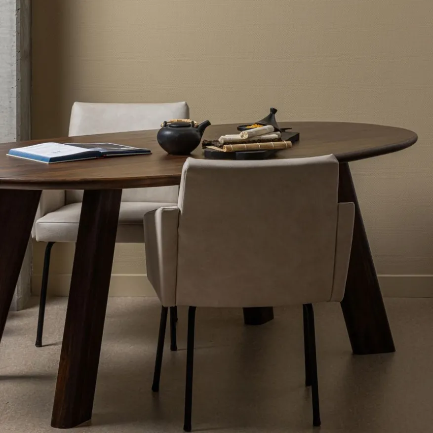 WOOOD Eettafel Roundly Bruin - 160x110 cm